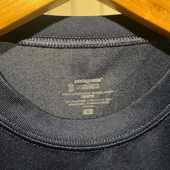 Men’s Patagonia Navy Blue Short Sleeve Performance Base Layer - Picture 4 of 4